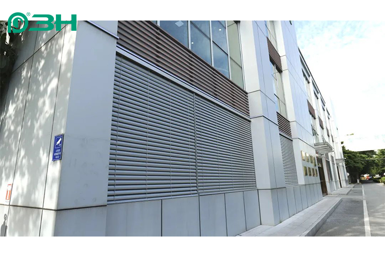 ฮาร์ดแวร์ 3 ชม. ใบไม้แดง 5