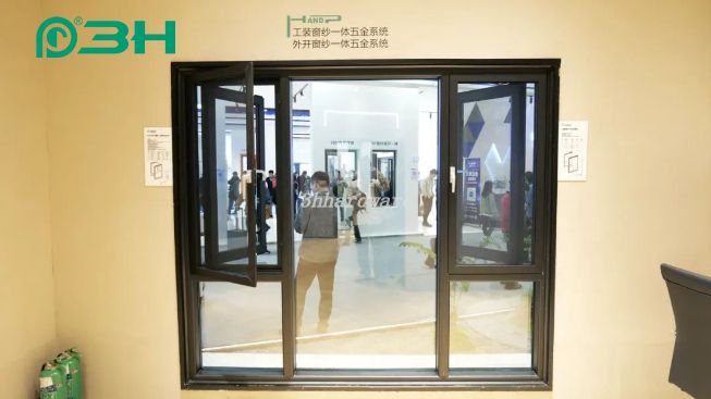 อุปกรณ์เสริมฮาร์ดแวร์ 3 ชม. 44