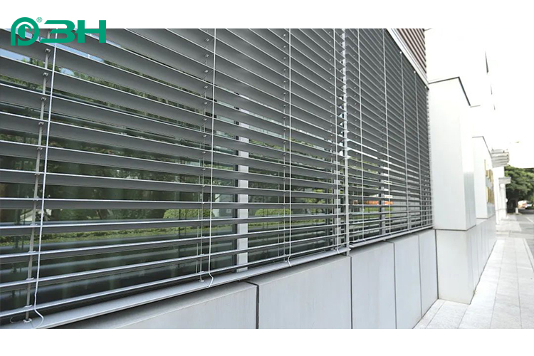 ฮาร์ดแวร์ 3 ชม. ใบไม้แดง 6